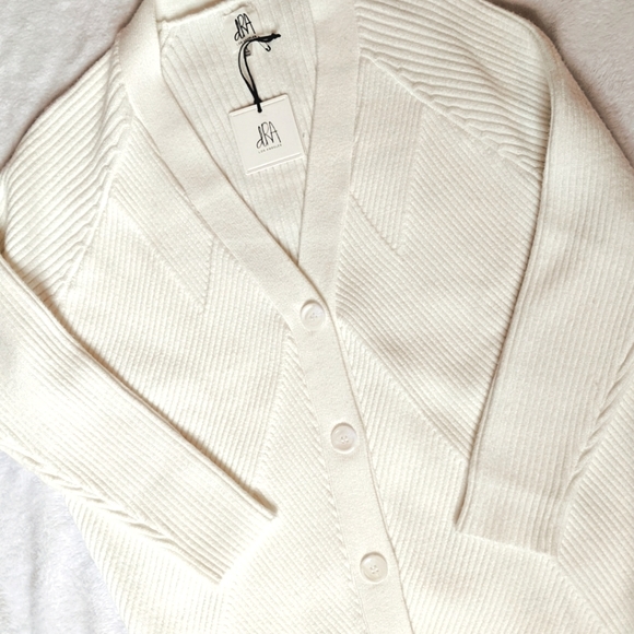 Sweaters - NWT Anthropologie dRa Best Selling Knit Sweater Cardigan